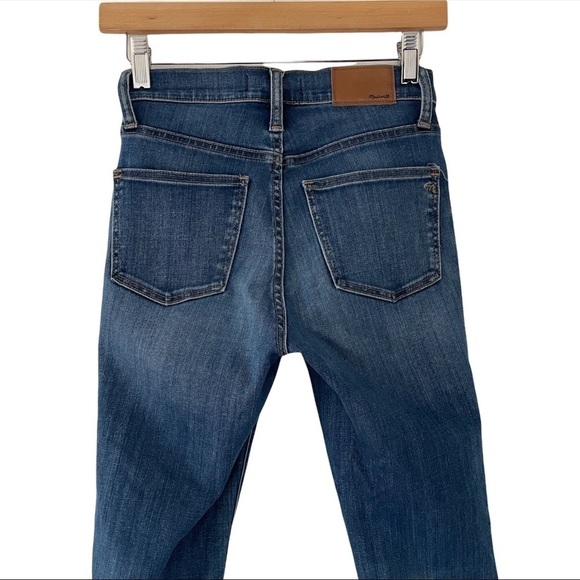 Madewell 10" High-Rise Skinny Crop Jeans: Button-Front TENCEL™ Denim Edition - Picture 7 of 11